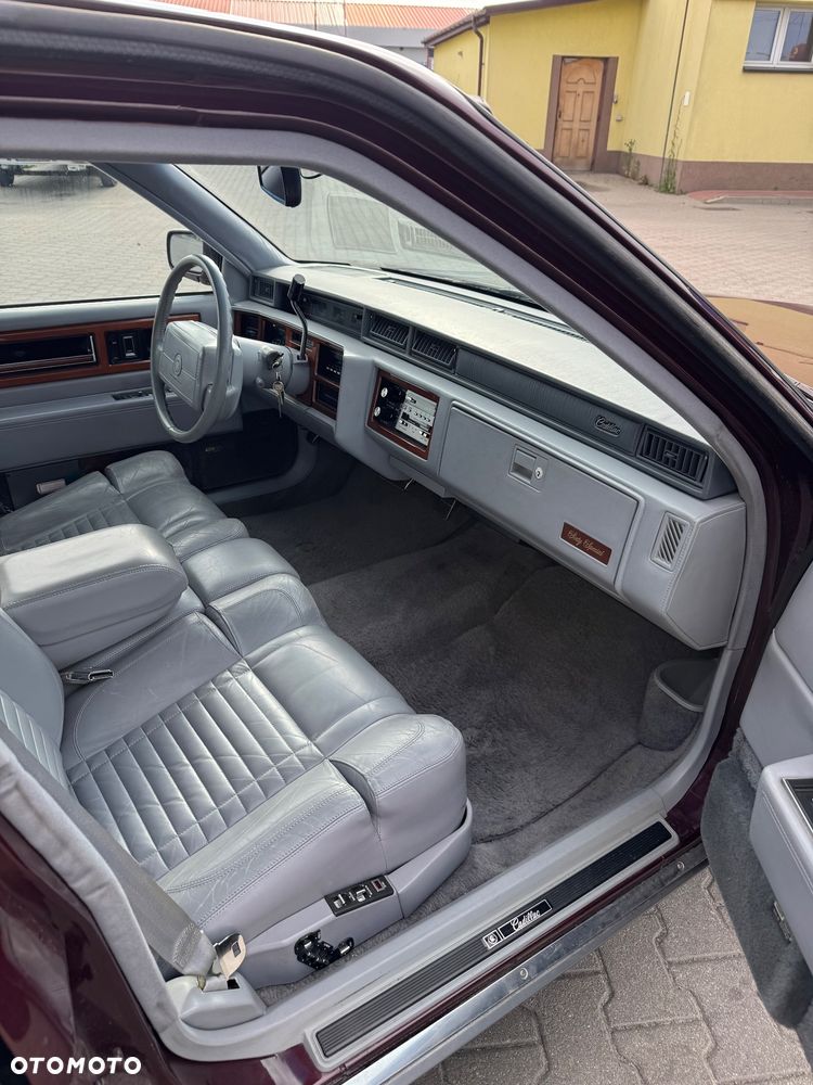 Cadillac Deville - 6