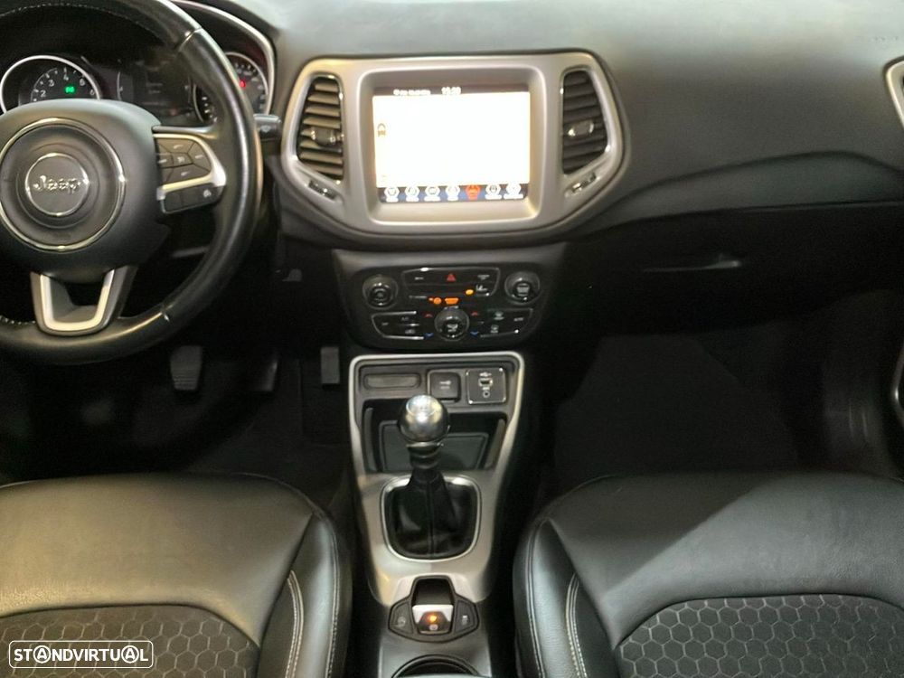 Jeep Compass 1.3 T Longitude - 9