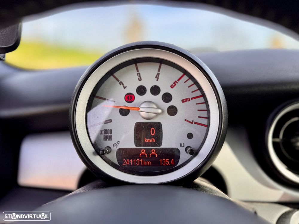 MINI 3 Portas Cooper D - 12