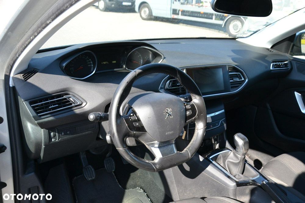 Peugeot 308 - 15
