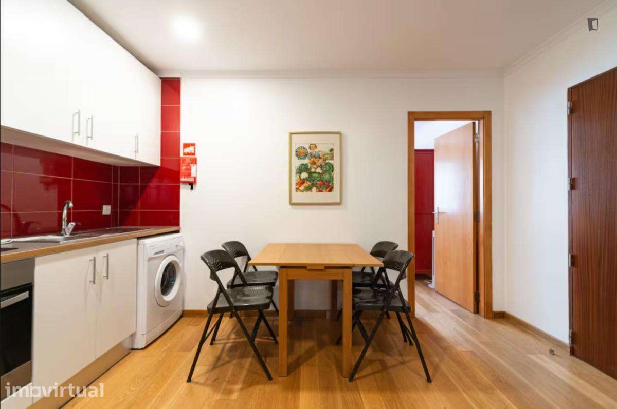 Apartamento com 1 quartos - localizado em Intendente Lisbon - Grande imagem: 5/10
