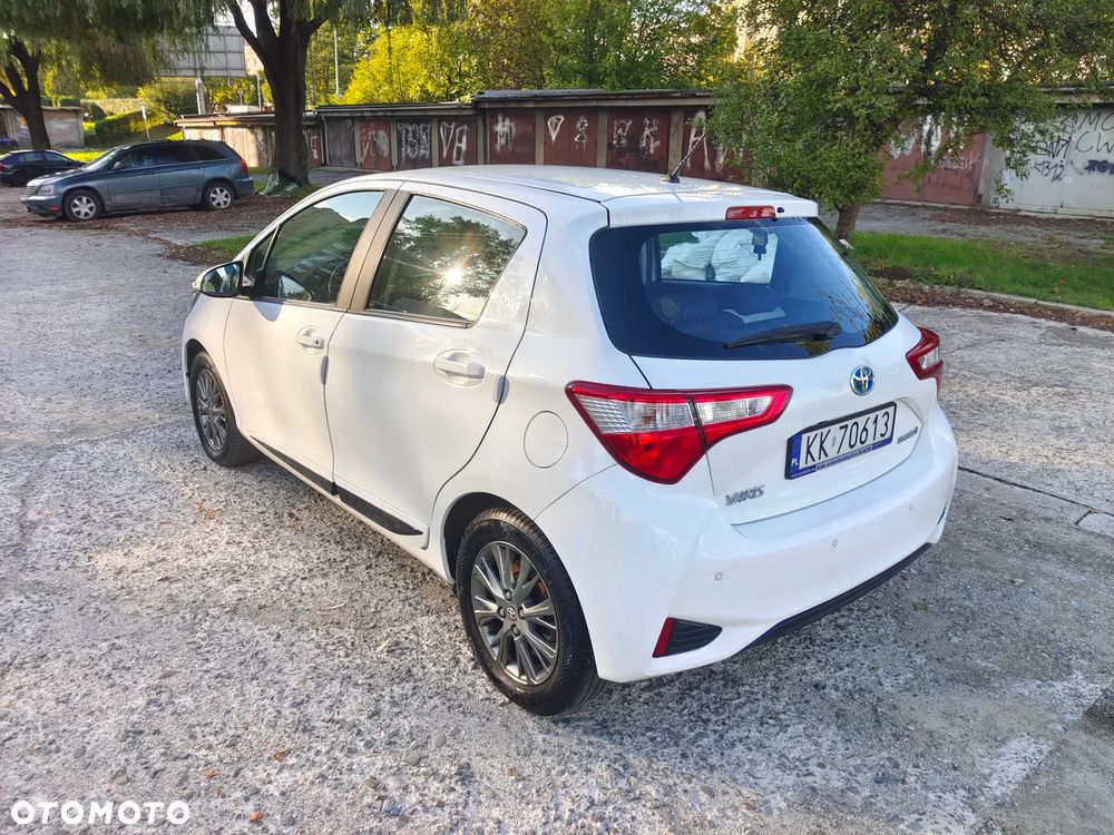 Toyota Yaris 1.5 Premium CVT - 10