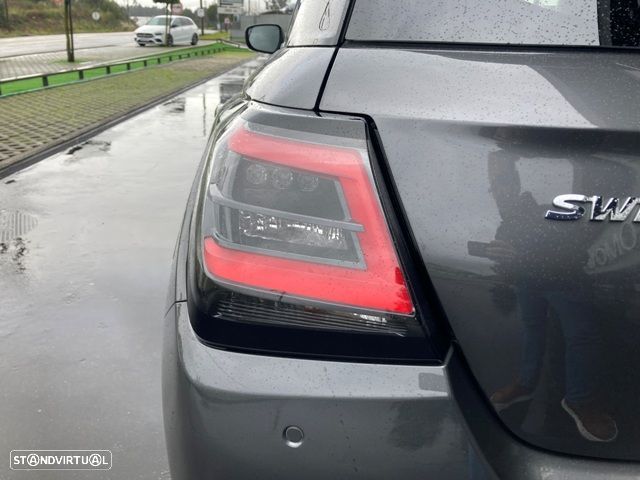 Suzuki Swift 1.2 Dualjet Hybrid MT Club - 12