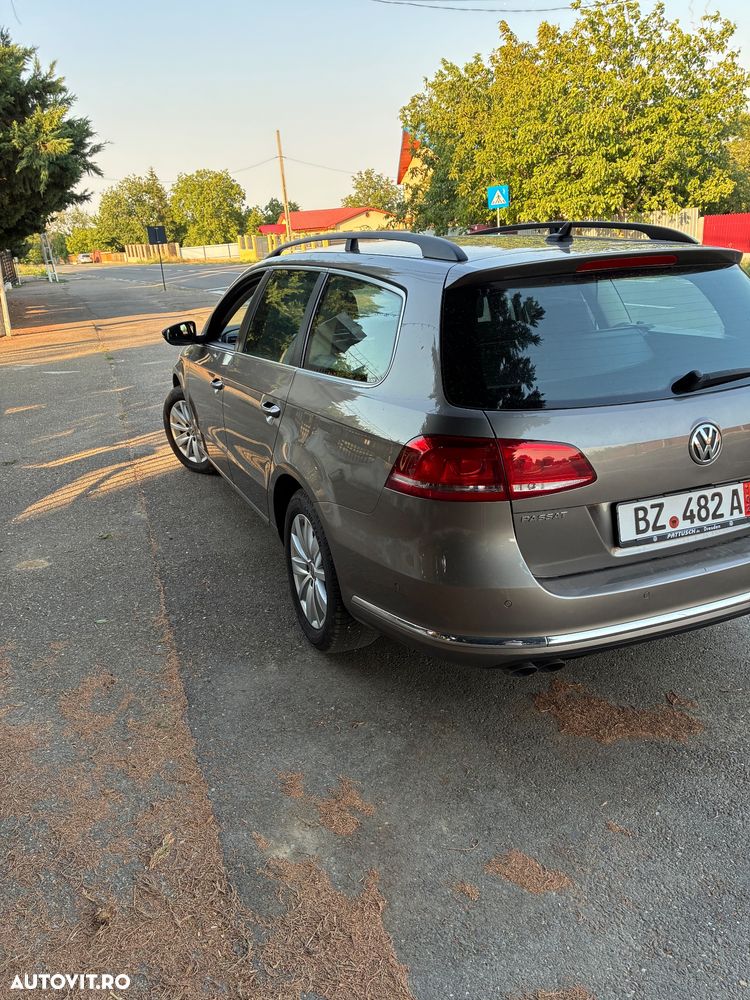 Volkswagen Passat 2.0 TDI BlueMotion Technology Comfortline - 4