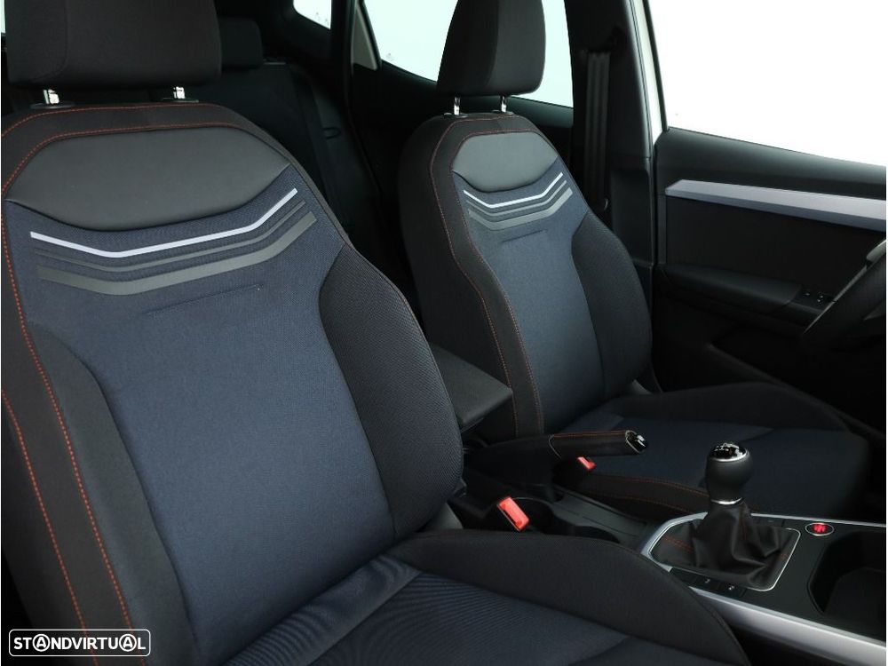 SEAT Arona 1.0 TSI FR - 14