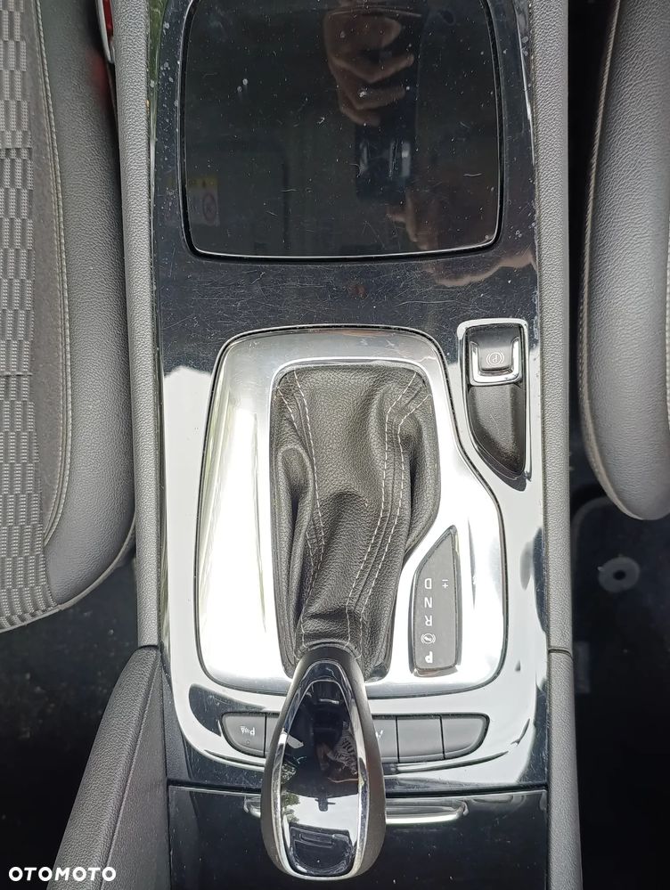 Opel Insignia 1.5 T Enjoy S&S - 9