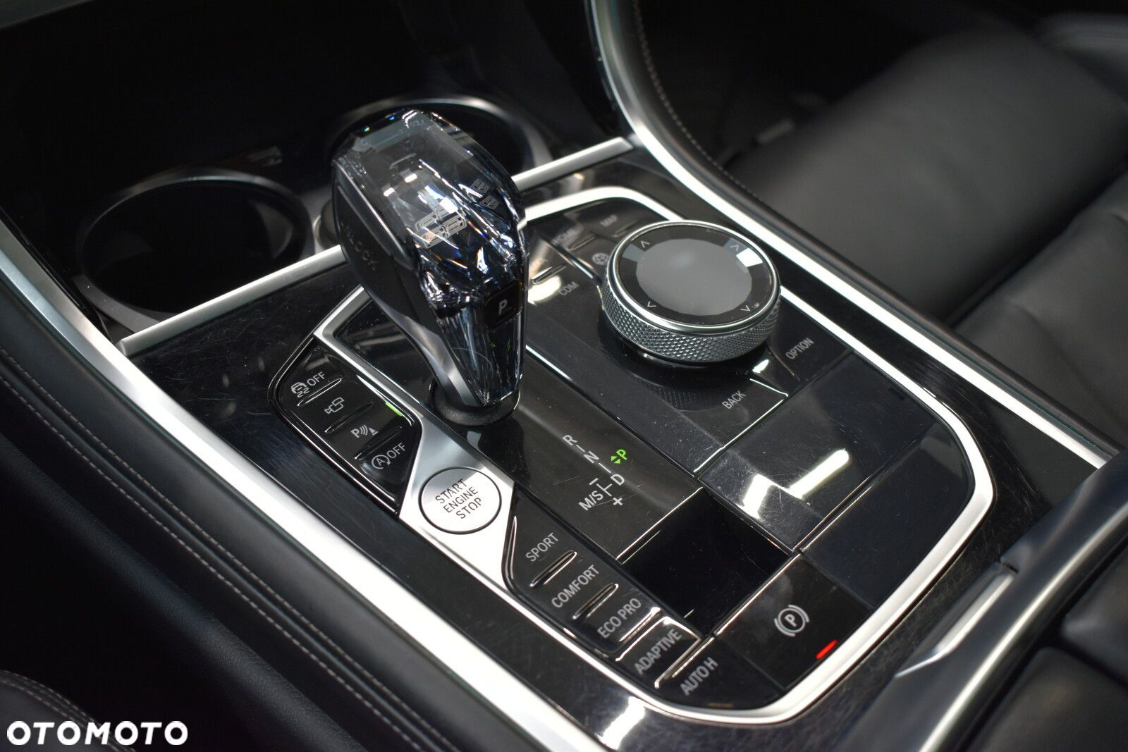BMW Seria 8 - 18