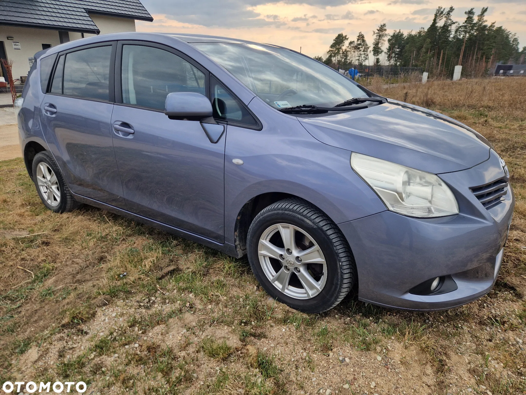 Toyota Verso 1.6 Sol - 2