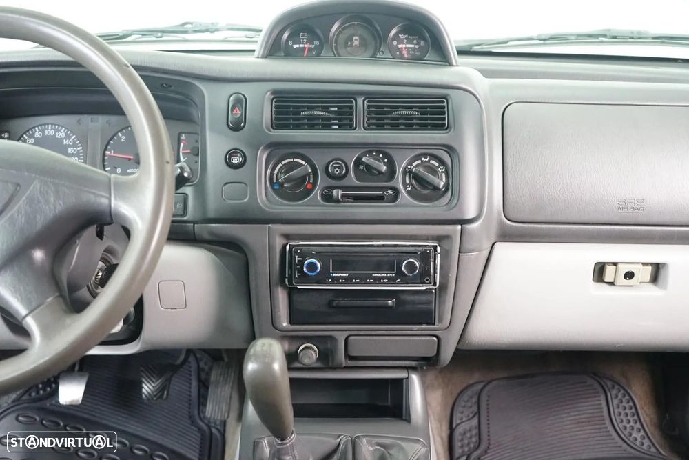 Mitsubishi Pajero Sport - 17