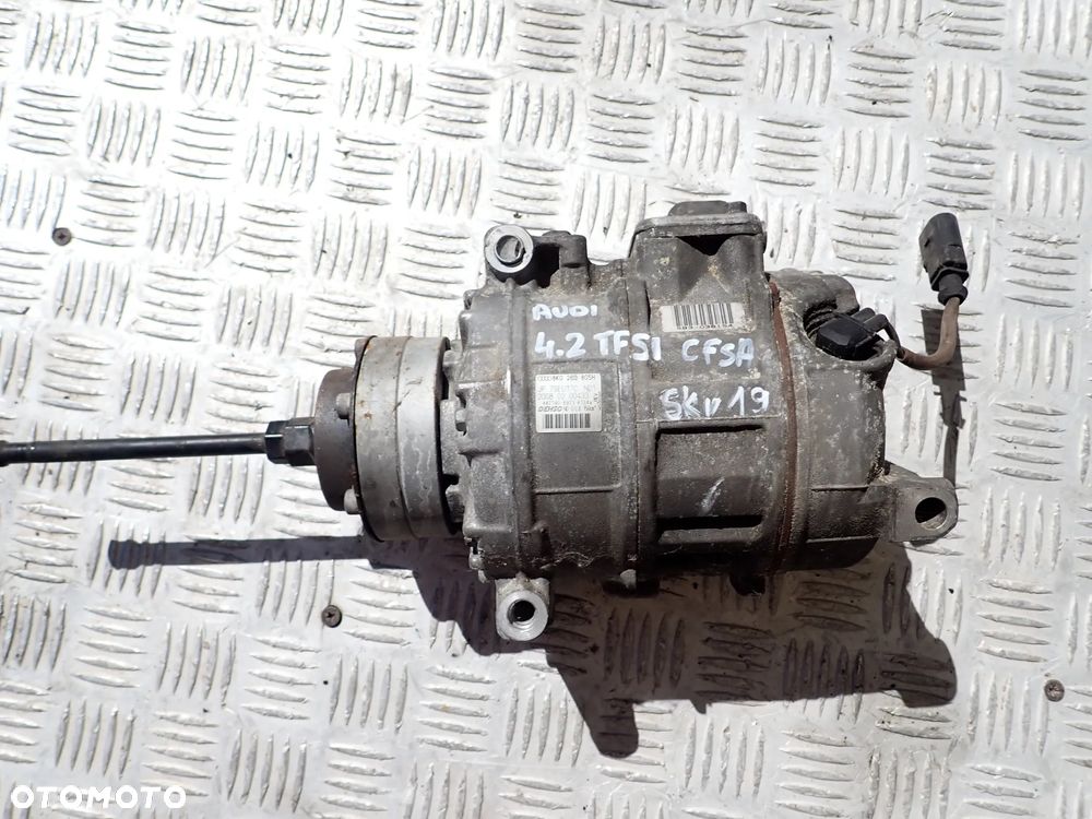 SPRĘŻARKA KLIMATYZACJI AUDI 4.2 TFSI CFSA  8K0260805H