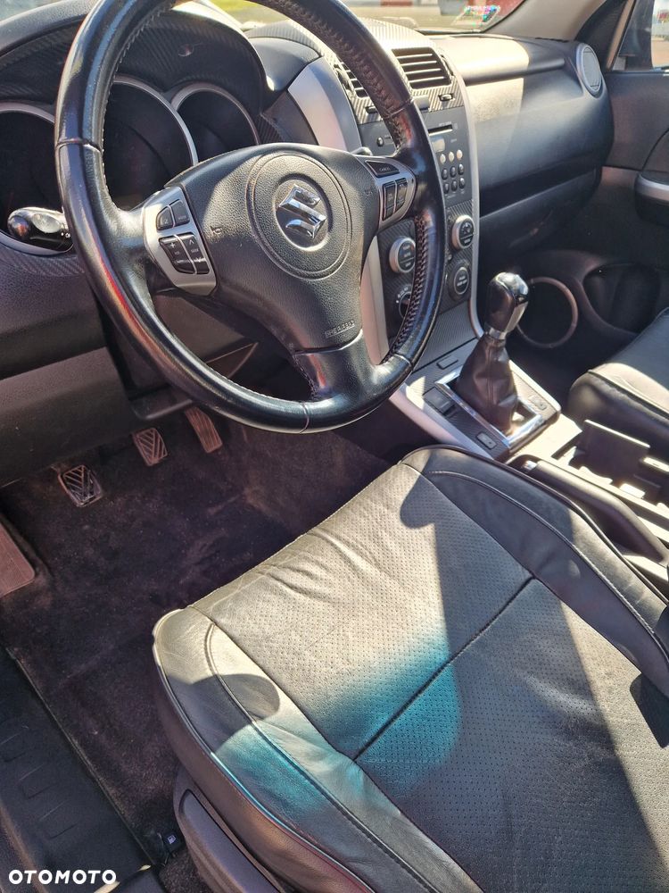 Suzuki Grand Vitara 1.9 DDiS Comfort DPF Limited - 25