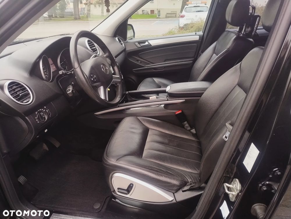 Mercedes-Benz ML 320 CDI 4Matic 7G-TRONIC - 9