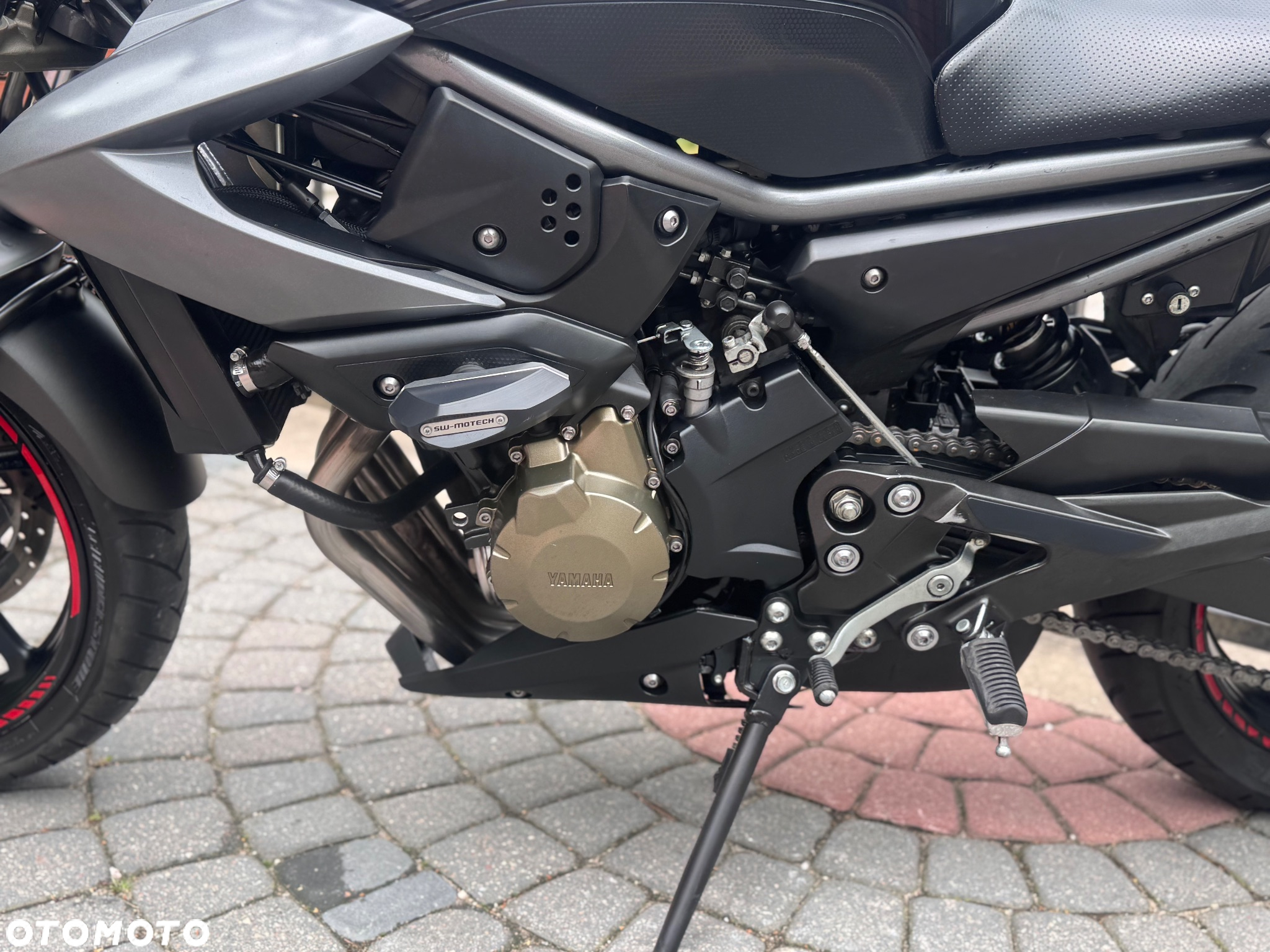 Yamaha XJ - 16