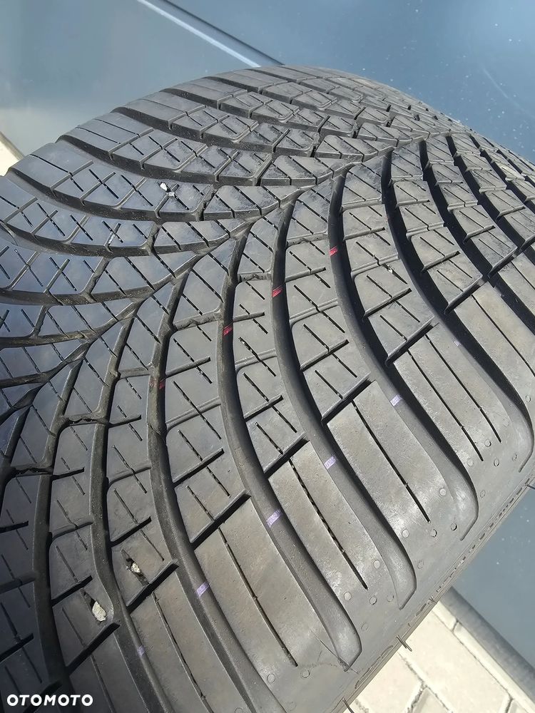 Goodyear Vector 4Seasons Gen-3 235/35R19 91 Y - 2