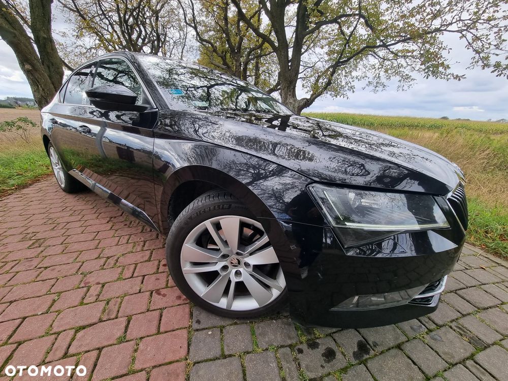 Skoda Superb 2.0 TSI Style DSG - 35