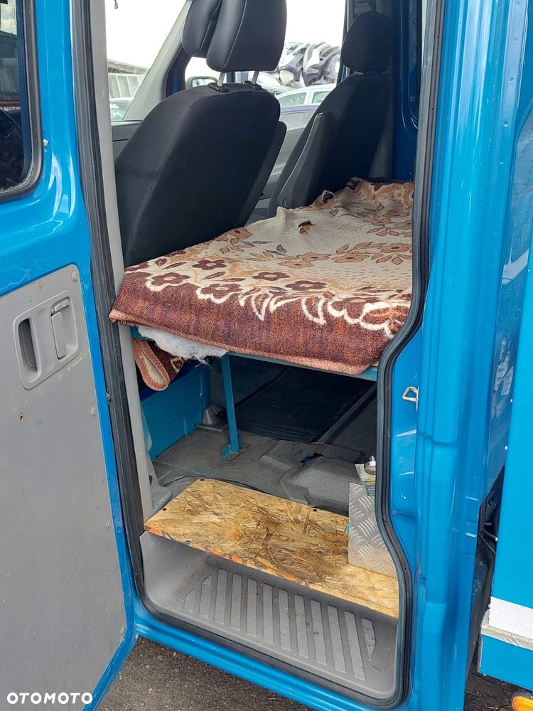 Mercedes-Benz Sprinter - 16