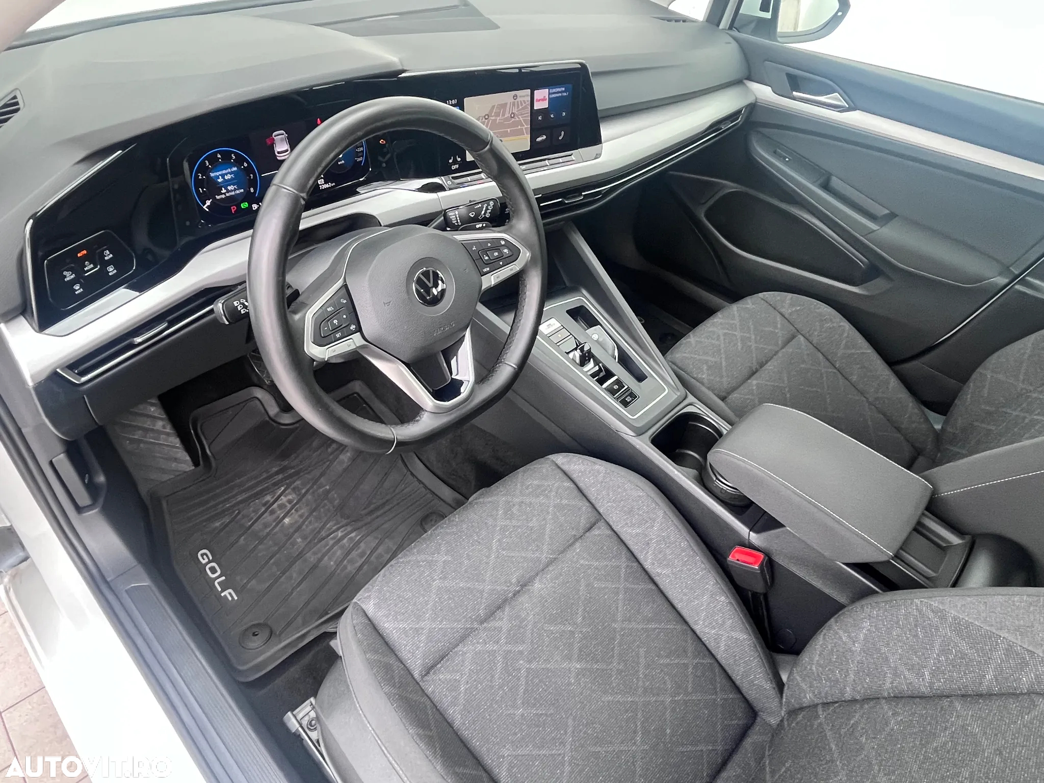 Volkswagen Golf 1.5 eTSI ACT DSG MHEV Life - 13