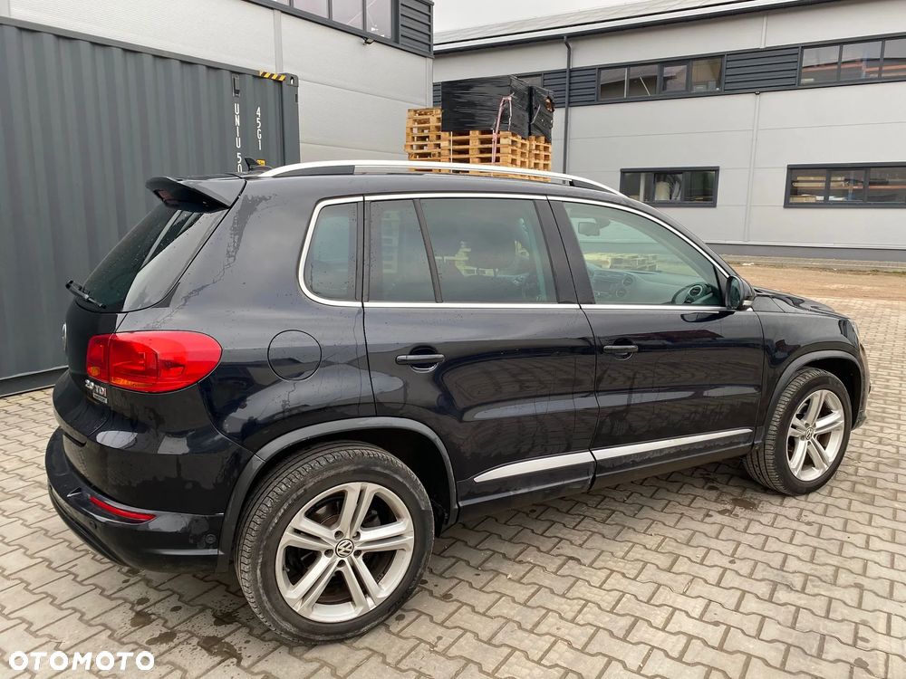 Volkswagen Tiguan 2.0 TDI 4Mot Perfectline R-Style DSG - 10