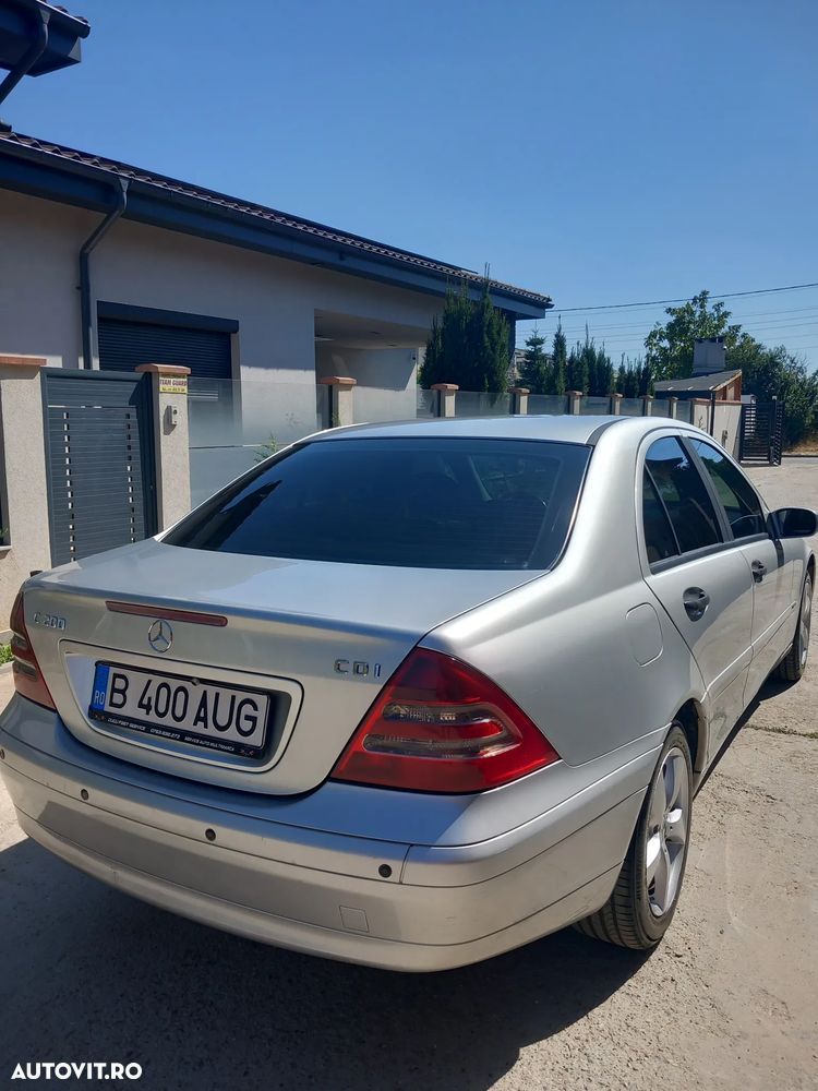 Mercedes-Benz C - 6