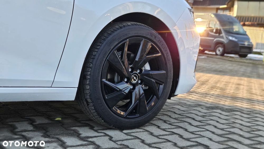 Opel Astra 1.2 T GS S&S - 16