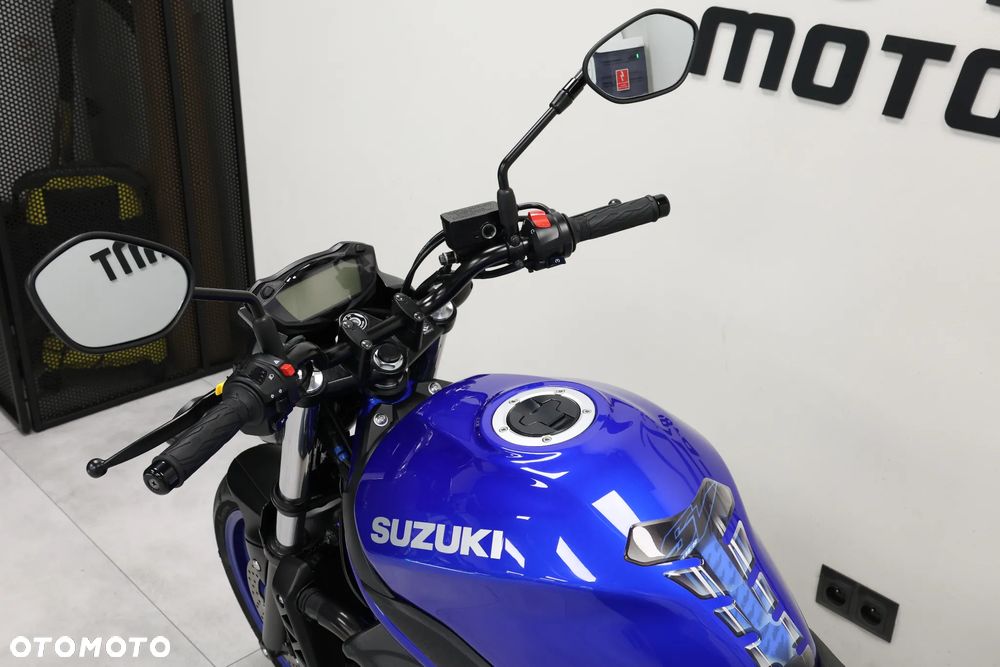 Suzuki SV - 16
