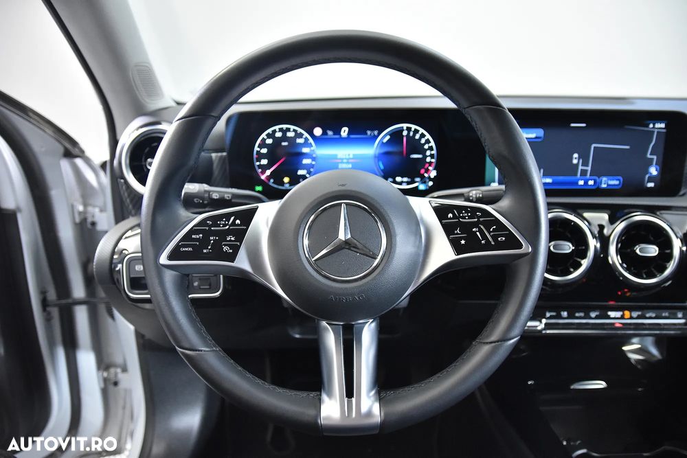 Mercedes-Benz A 250 e 8G-DCT - 18