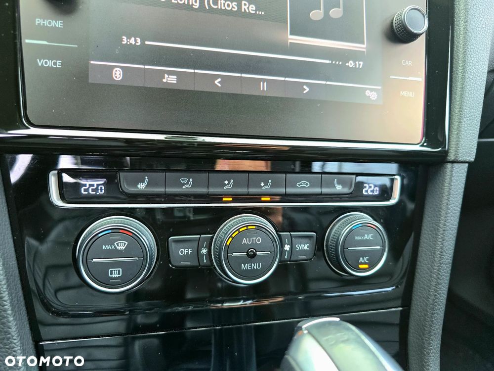 Volkswagen Golf - 20