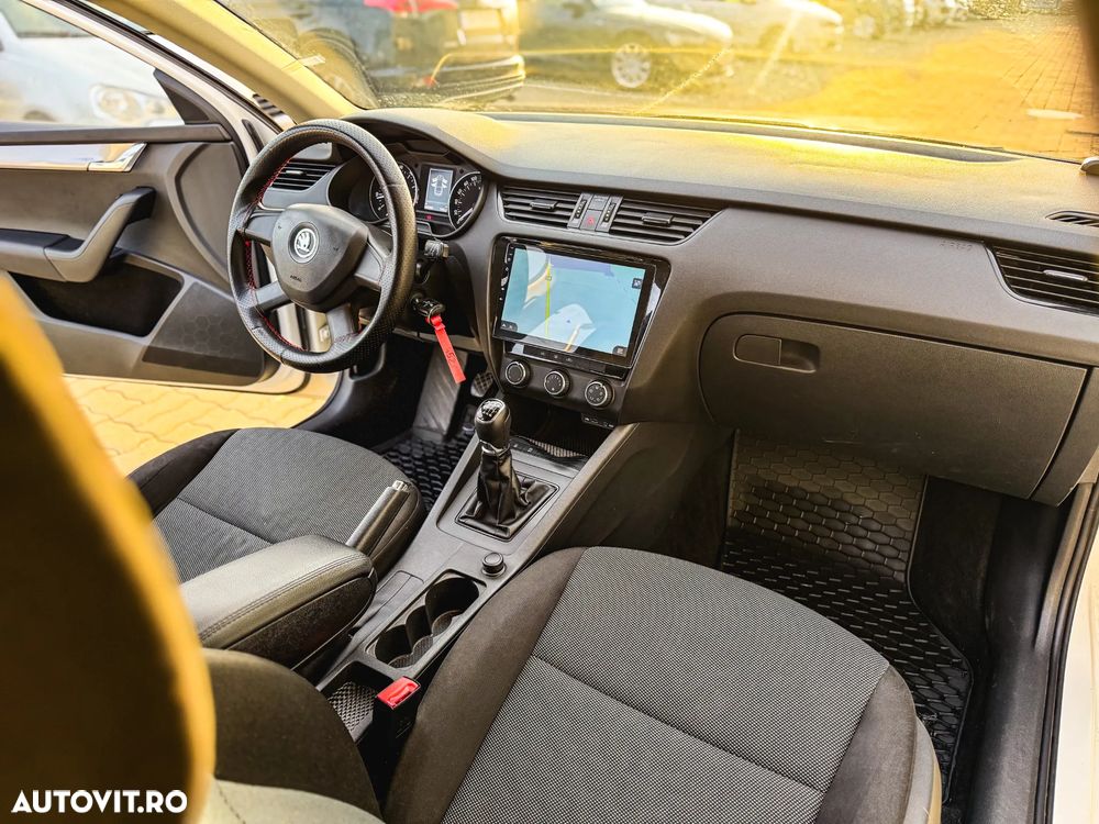 Skoda Octavia 1.2 TSI AMBITION - 7