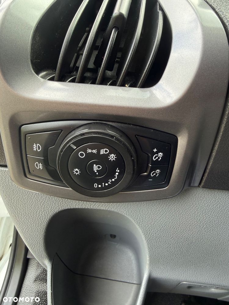 Ford Transit Custom - 24