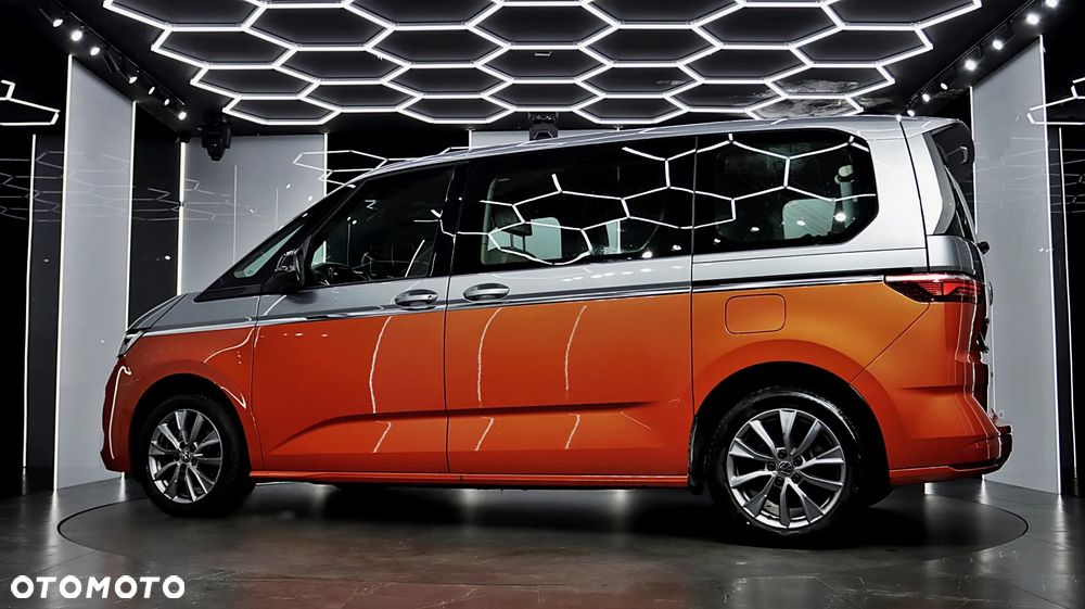 Volkswagen Multivan - 5