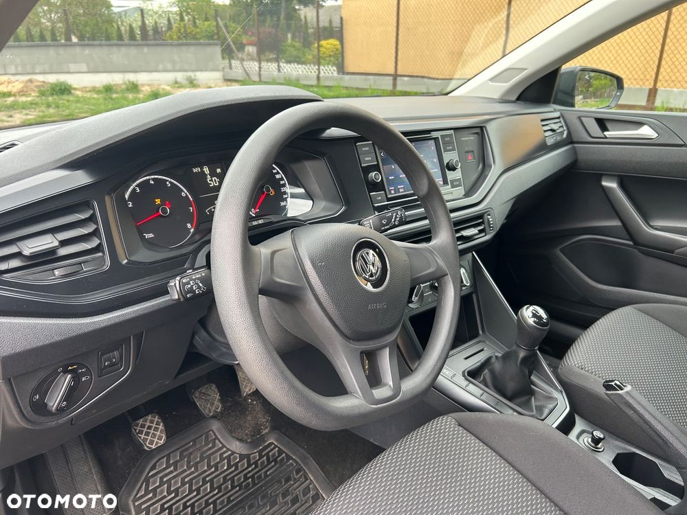Volkswagen Polo 1.0 Comfortline - 25