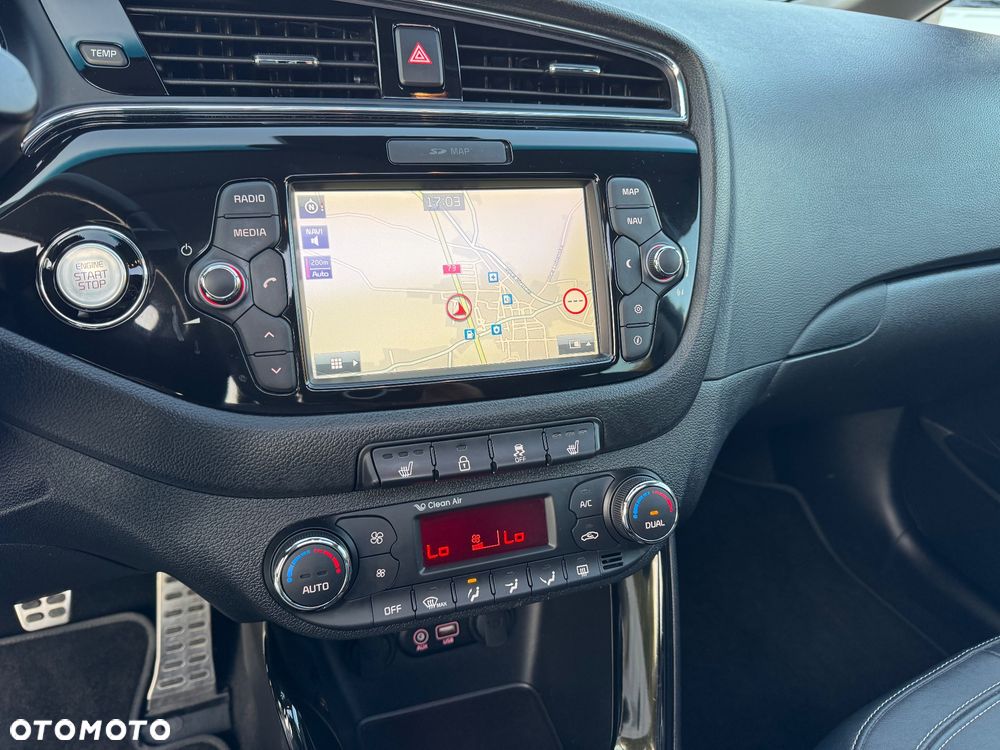 Kia Ceed 1.6 GDI Platinum Edition - 30
