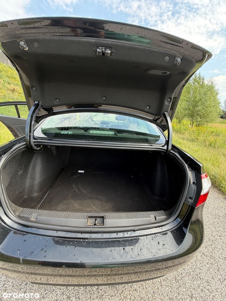 Renault Fluence 1.6 16V Limited - 9