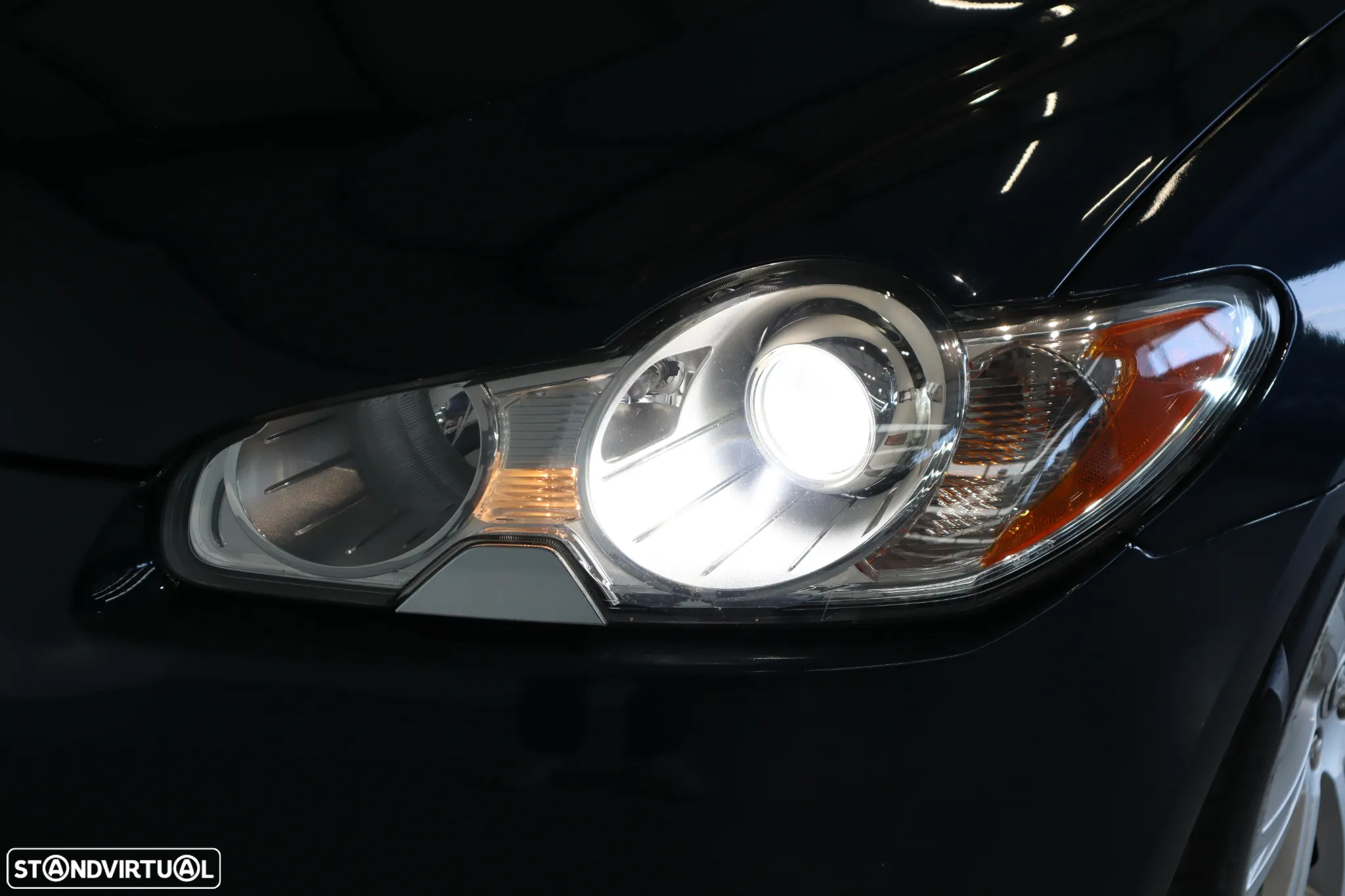 Jaguar XF 3.0 D V6 Premium Luxury - 8