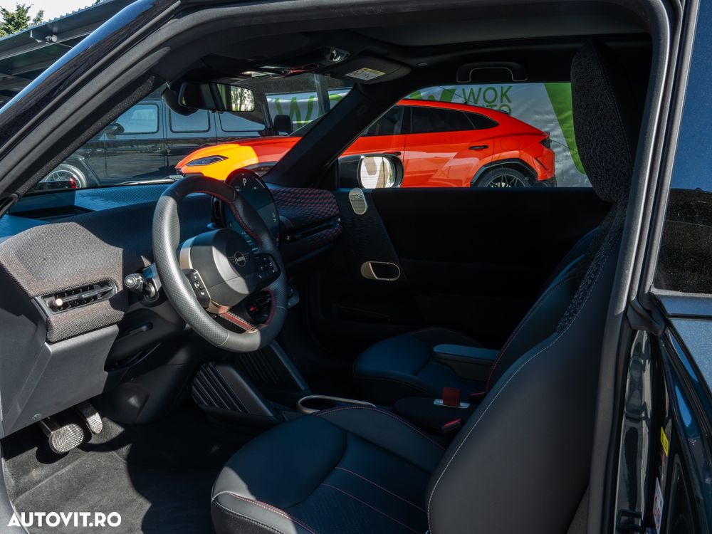 Mini Cooper E John Works Trim - 26