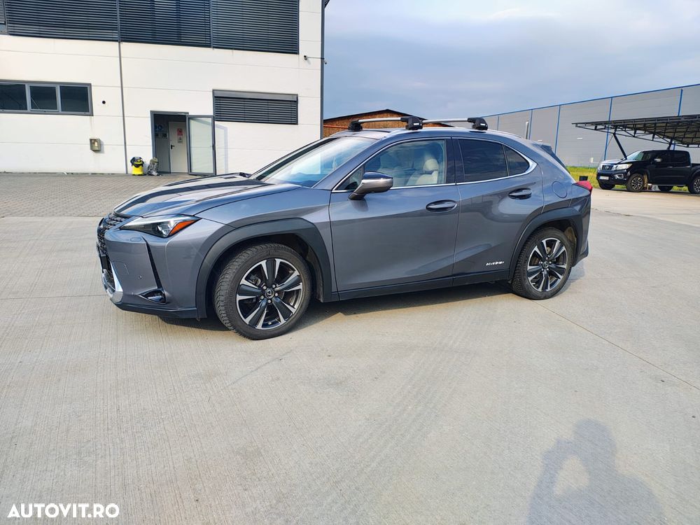 Lexus UX - 2