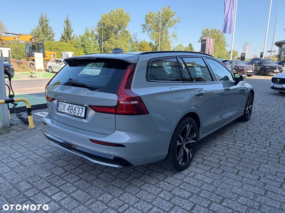 Volvo V60 B4 B Plus Dark - 6