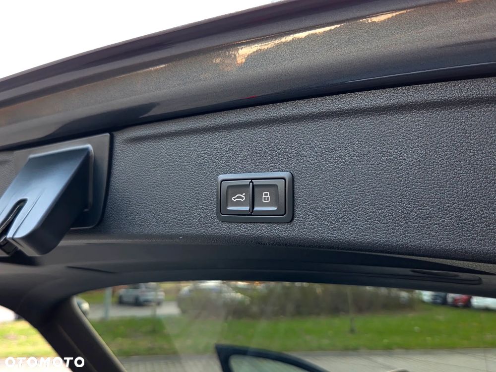 Audi A4 Avant 35 TFSI S tronic S line - 27