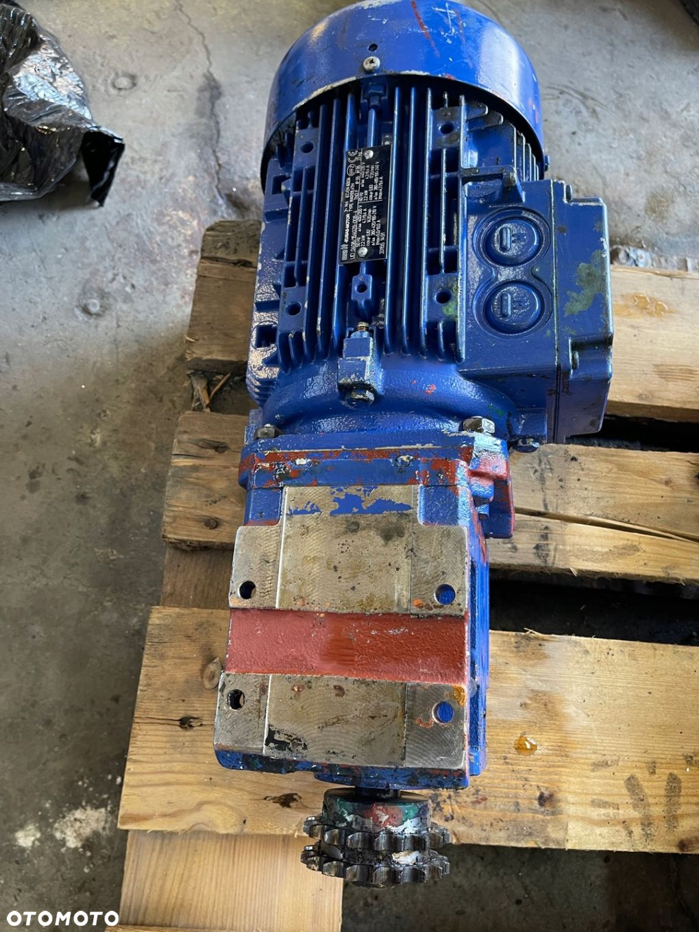 Silnik elektryczny 2,2kW 1720 obr/min. 3 fazy - 3