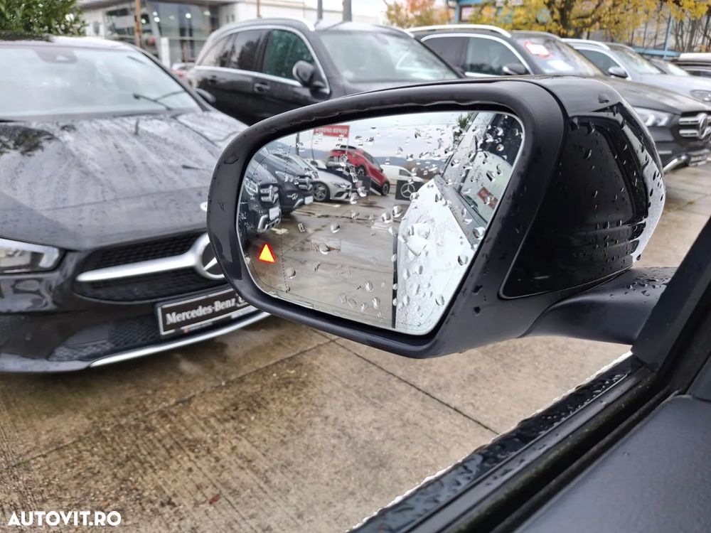 Mercedes-Benz GLC 300 e 4MATIC - 32