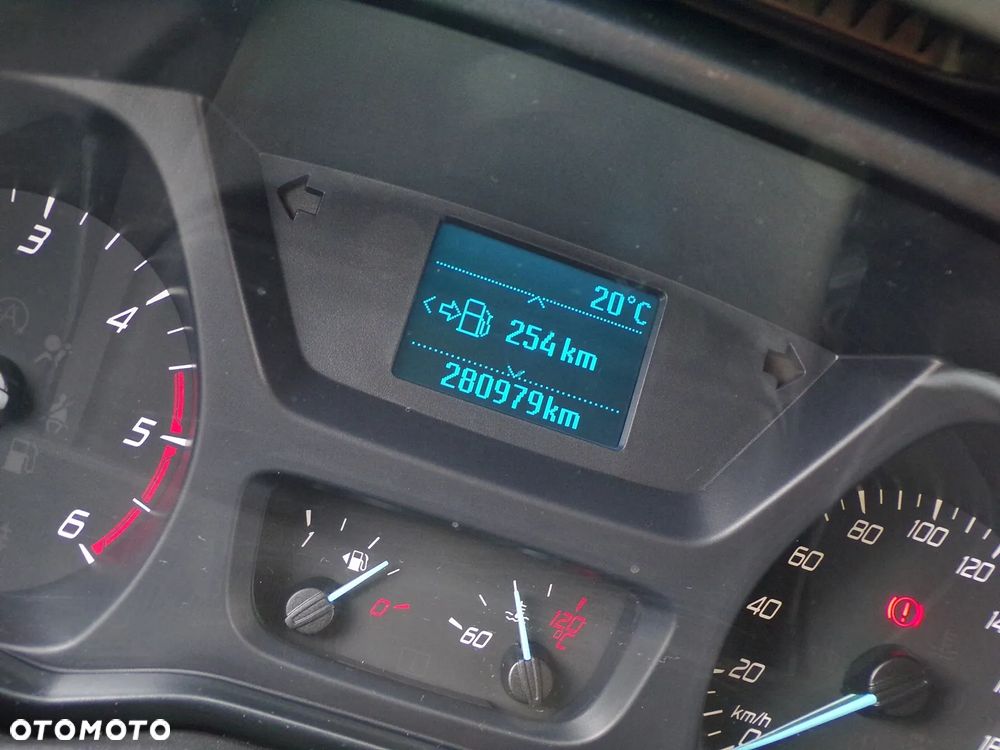 Ford Transit CUSTOM - 18