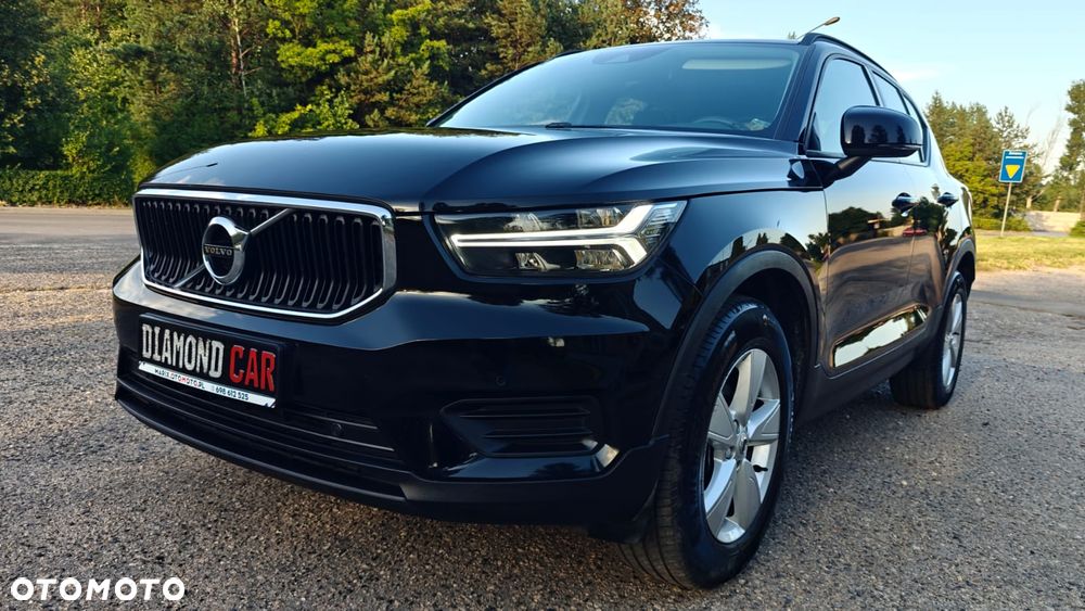 Volvo XC 40 T3 Momentum Pro - 2