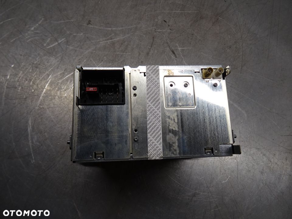 VW GOLF V HB 5D 03-09 1.4FSI RADIO 1K0035186J - 5