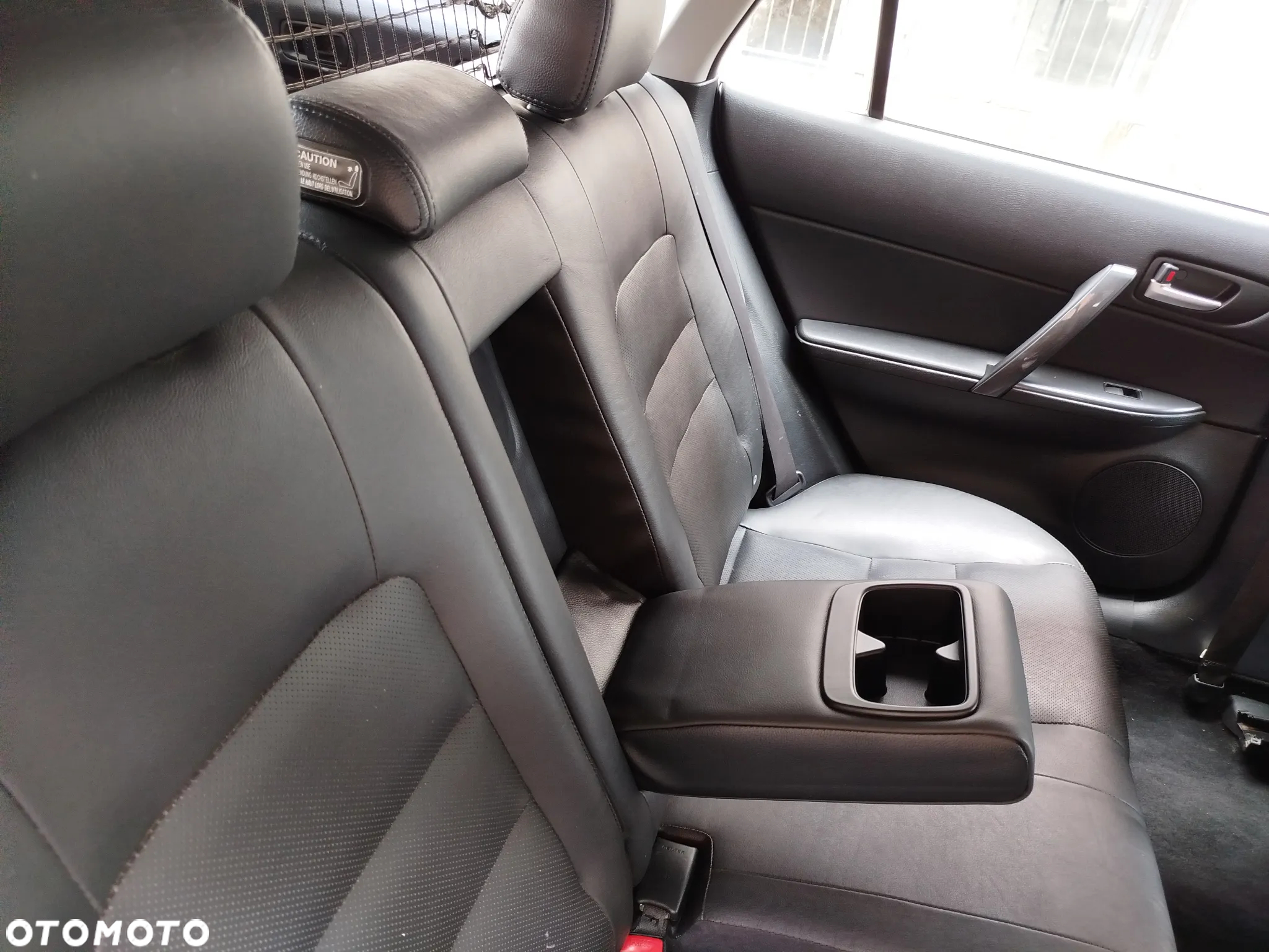Mazda 6 2.0 Exclusive + - 11