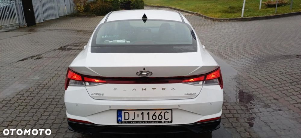 Hyundai Elantra 1.6 Smart - 13