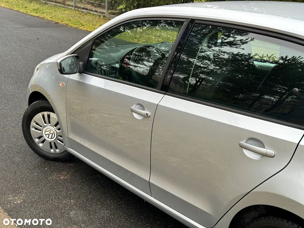 Volkswagen up! high - 11