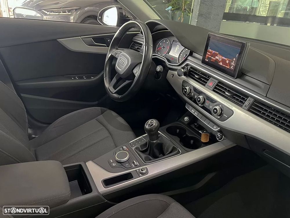 Audi A4 Avant 2.0 TDI ultra - 16