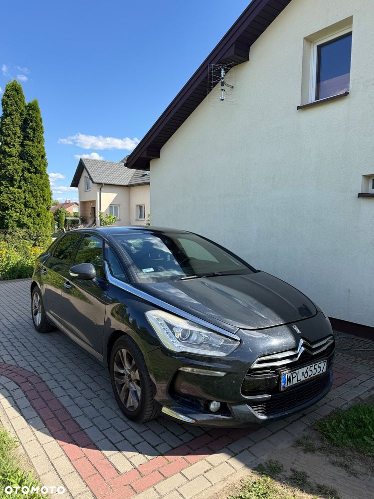 Citroën DS5 HDi 165 SoChic - 3