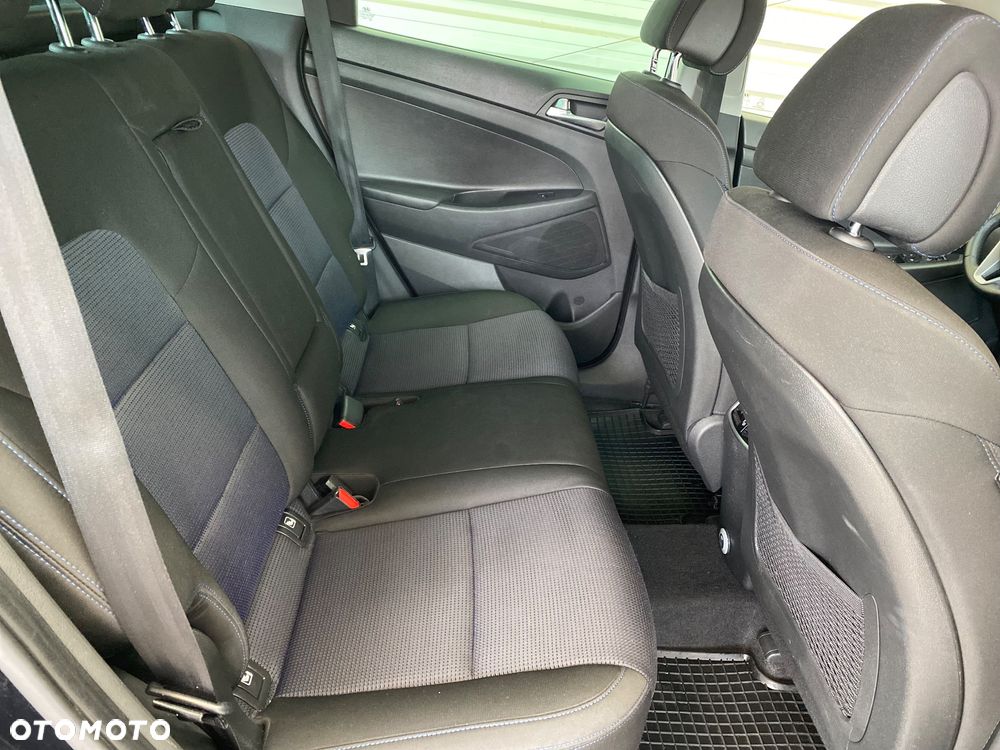 Hyundai Tucson 1.6 GDI BlueDrive Design 2WD - 16
