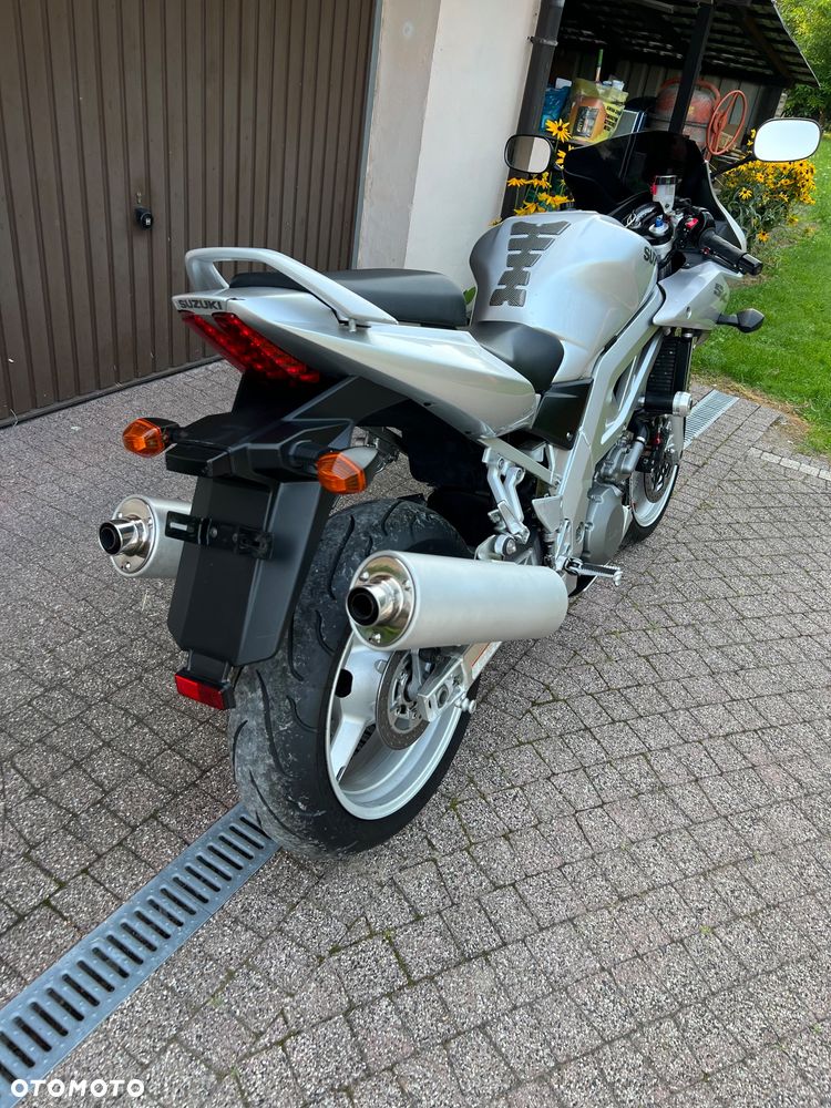 Suzuki SV - 12